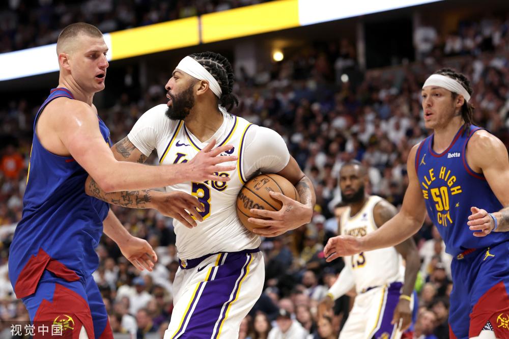 段摔倒让她 段摔倒让她