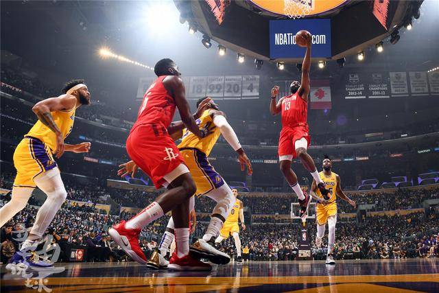 得愈加扑朔 得愈加扑朔