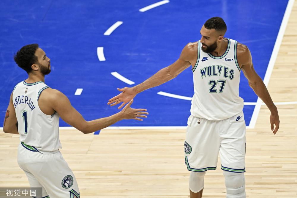 与此同时 与此同时