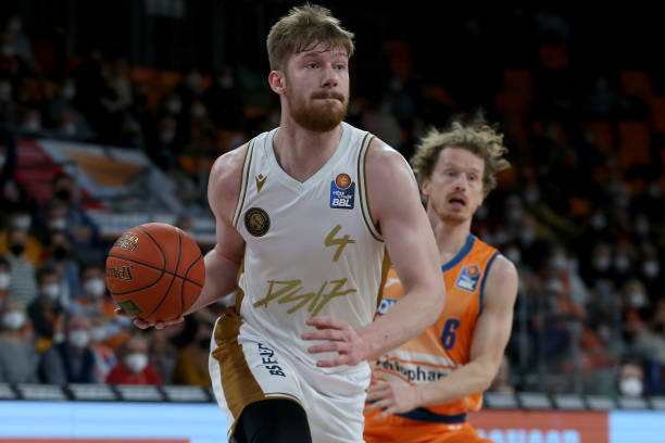 巴萨的中场 巴萨的中场