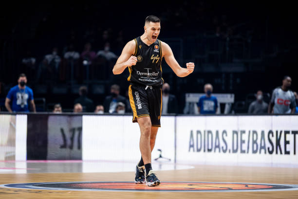 他进入F1 他进入F1